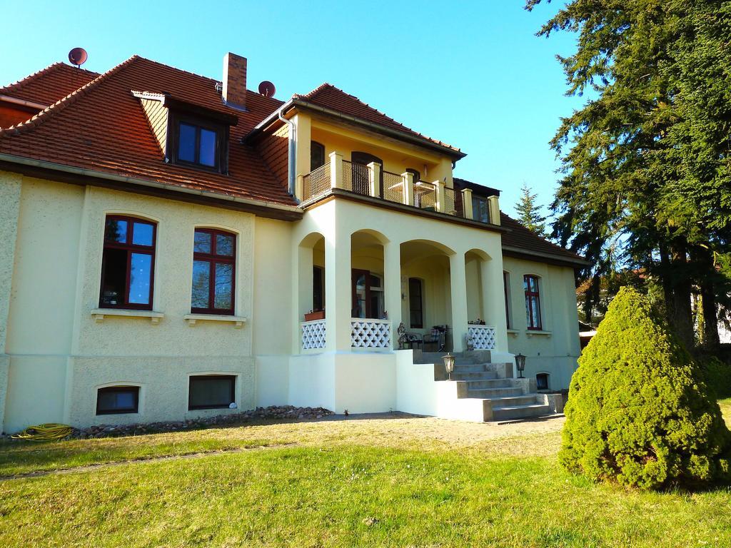Ferienwohnung Villa Am Haussee Feldberger Seenlandschaft Exterior photo